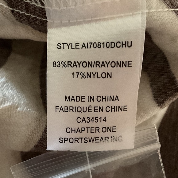 NEW WITH TAG Animal Print Collared Long sleeve woman shirt Size US XL - Picture 10 of 11